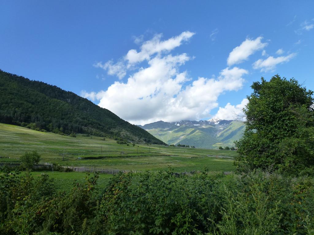 Guesthouse Mountain View Mestia Buitenkant foto
