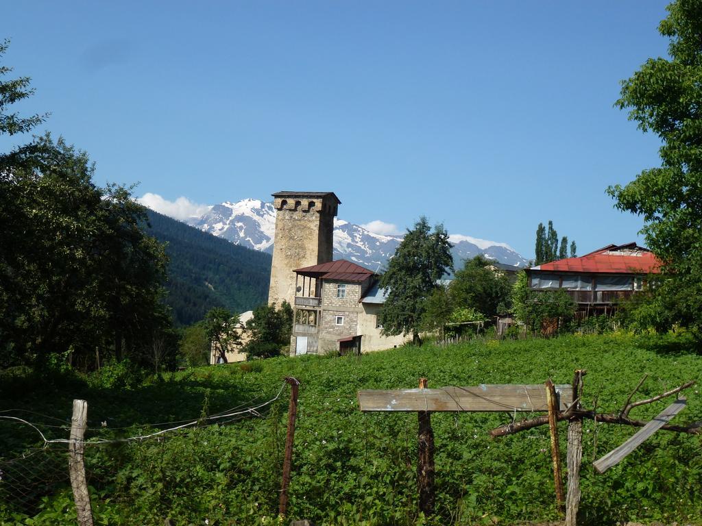 Guesthouse Mountain View Mestia Buitenkant foto