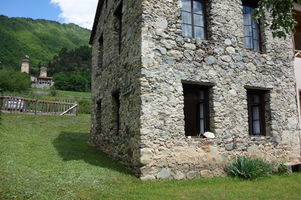 Guesthouse Mountain View Mestia Buitenkant foto